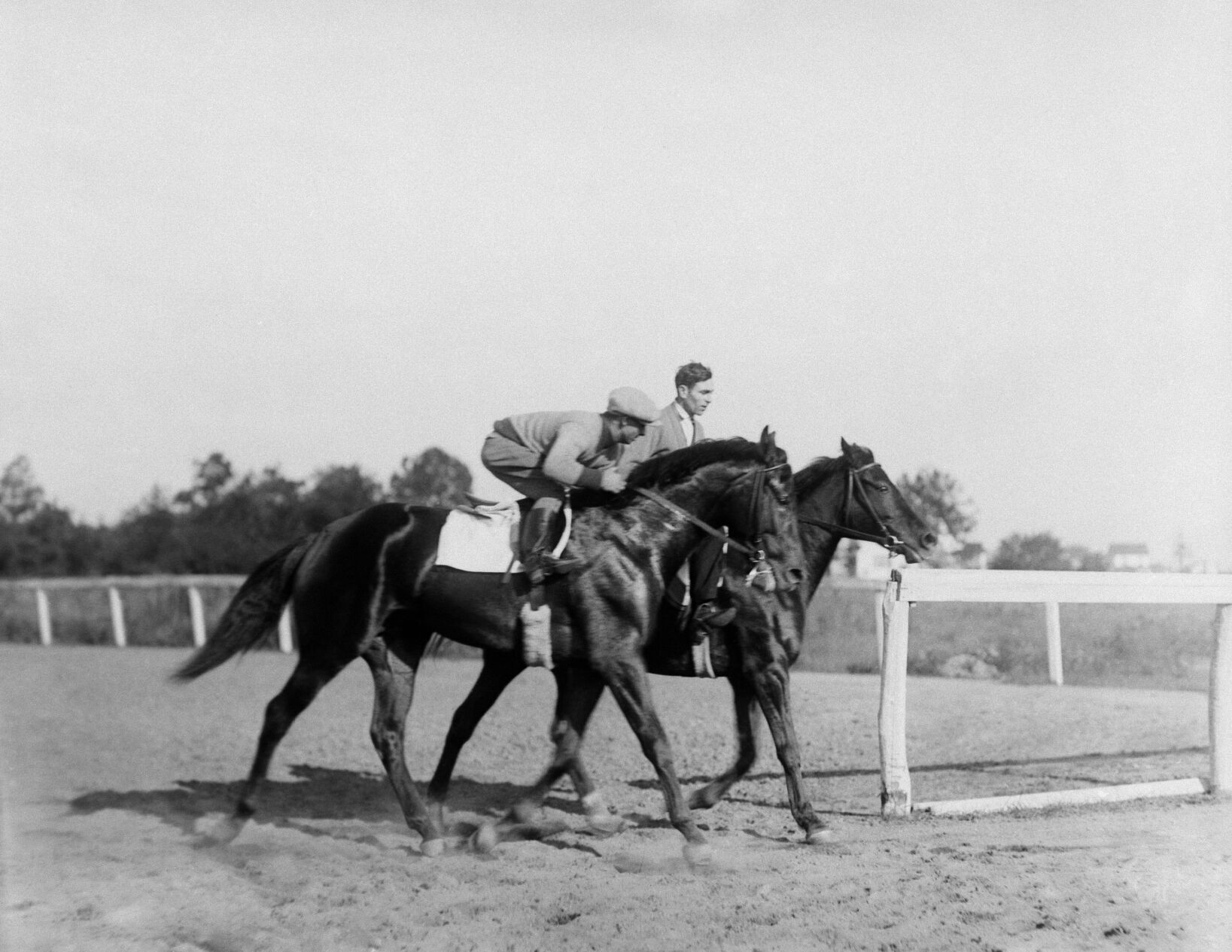 1923: Zev wins International Special in radio first